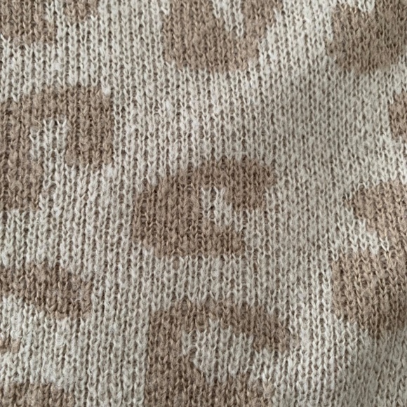 C&C California Plus Sized Leopard Print Cardigan sweater EUC - Picture 4 of 4